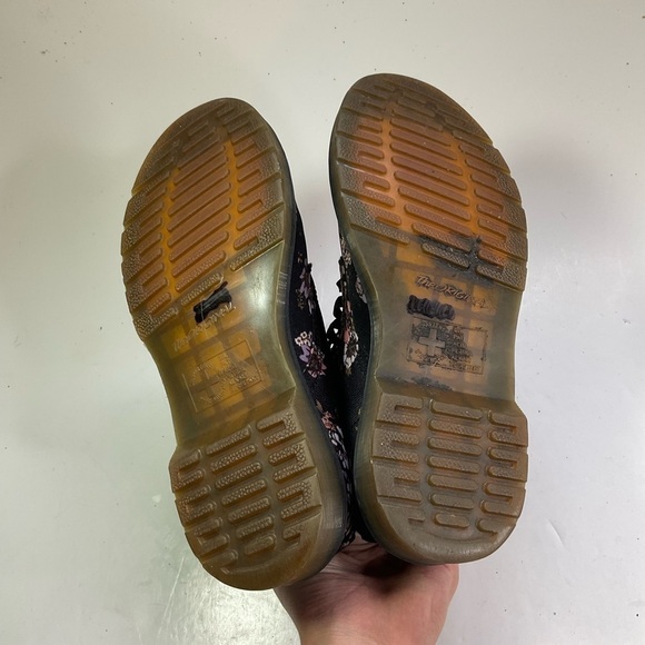 Dr. Martens Floral Canvas Beckett Lace Up Boots Size 6 - Picture 6 of 7